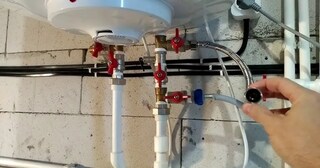 Установка накопительного водонагревателя в Алейске в октябре